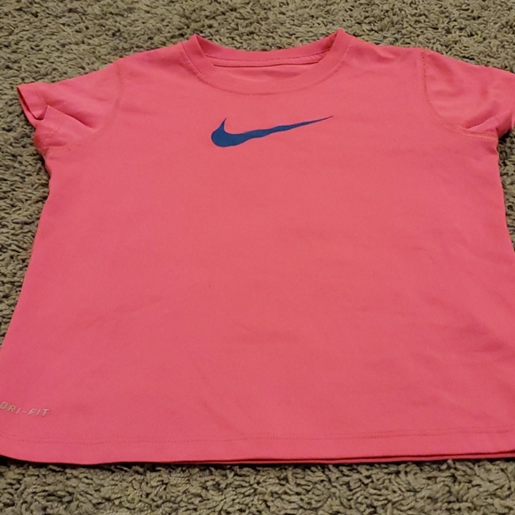 Nike - Picture 2 of 3